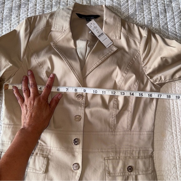 White House Black Market khaki blazer 4 - Picture 7 of 12